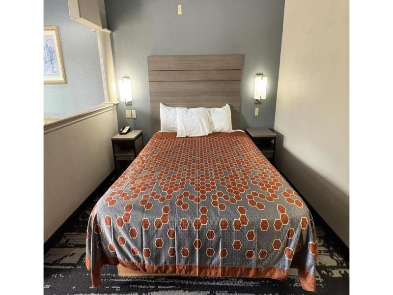 Regency Inn & Suites By Capital O Houston IAH Apt image