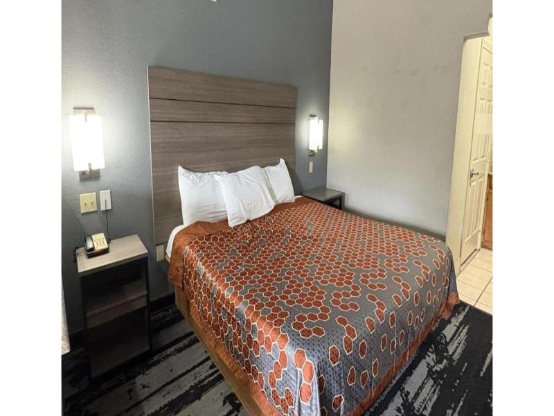 Regency Inn & Suites By Capital O Houston IAH Apt image