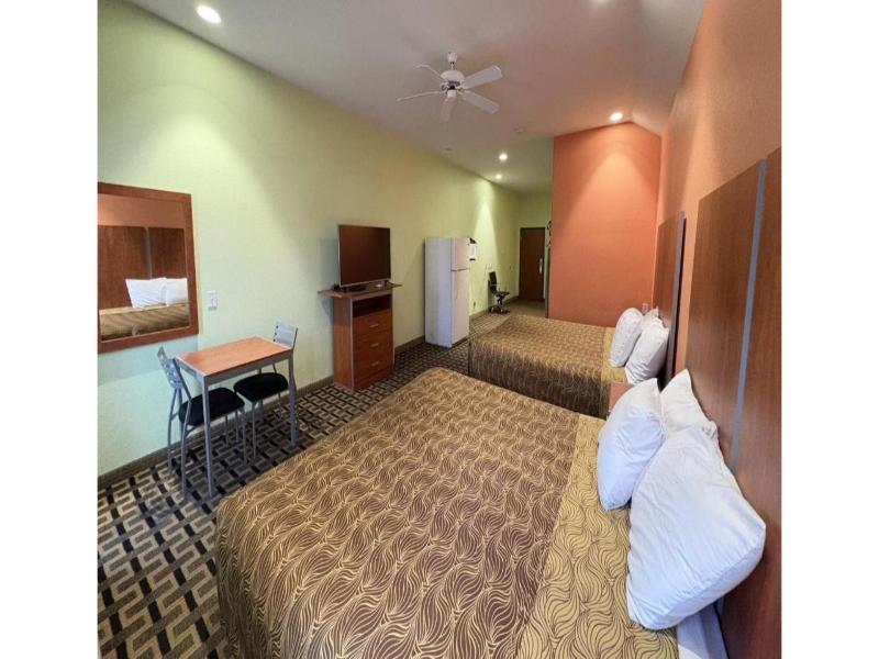 Regency Inn & Suites By Capital O Houston IAH Apt image