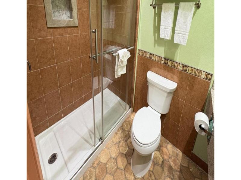 Regency Inn & Suites By Capital O Houston IAH Apt image