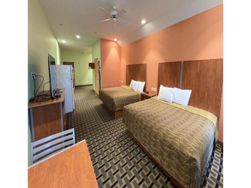 Regency Inn & Suites By Capital O Houston IAH Apt image