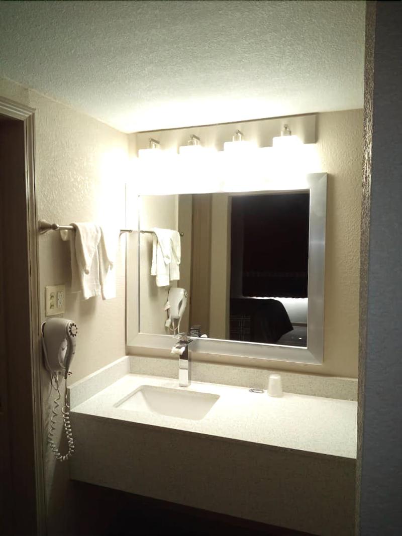 Motel 6 Burlington, NC image