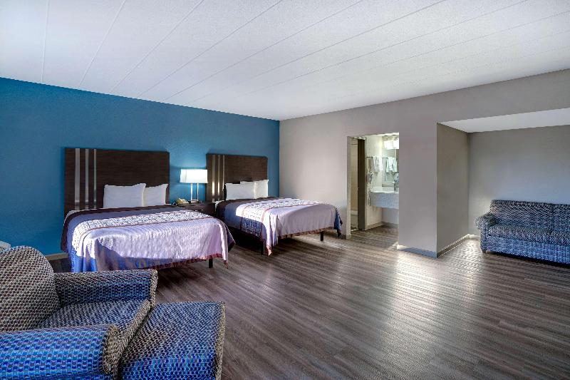 Motel 6 Burlington, NC image