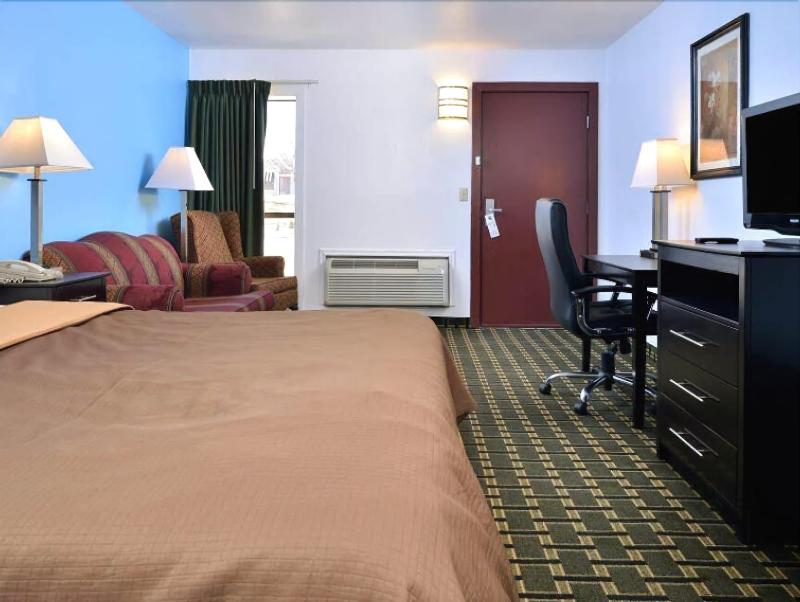 Executive Inn image