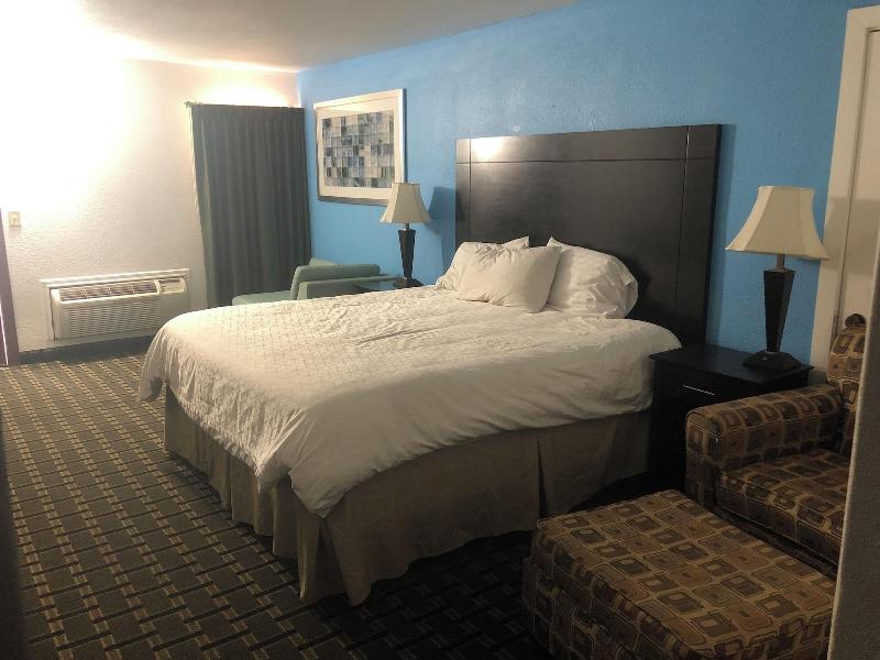 Executive Inn image