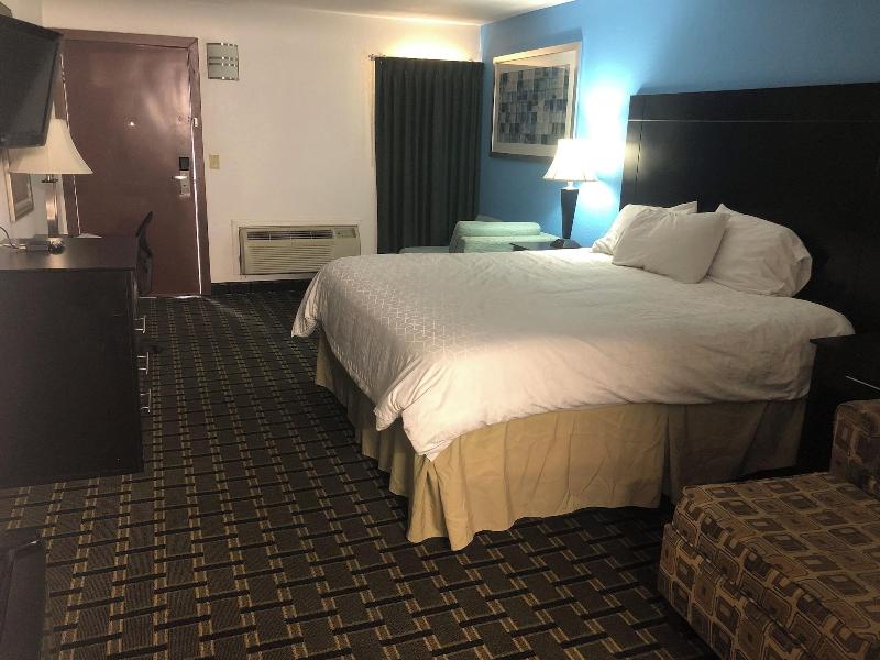 Executive Inn image