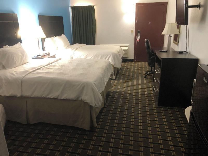 Executive Inn image