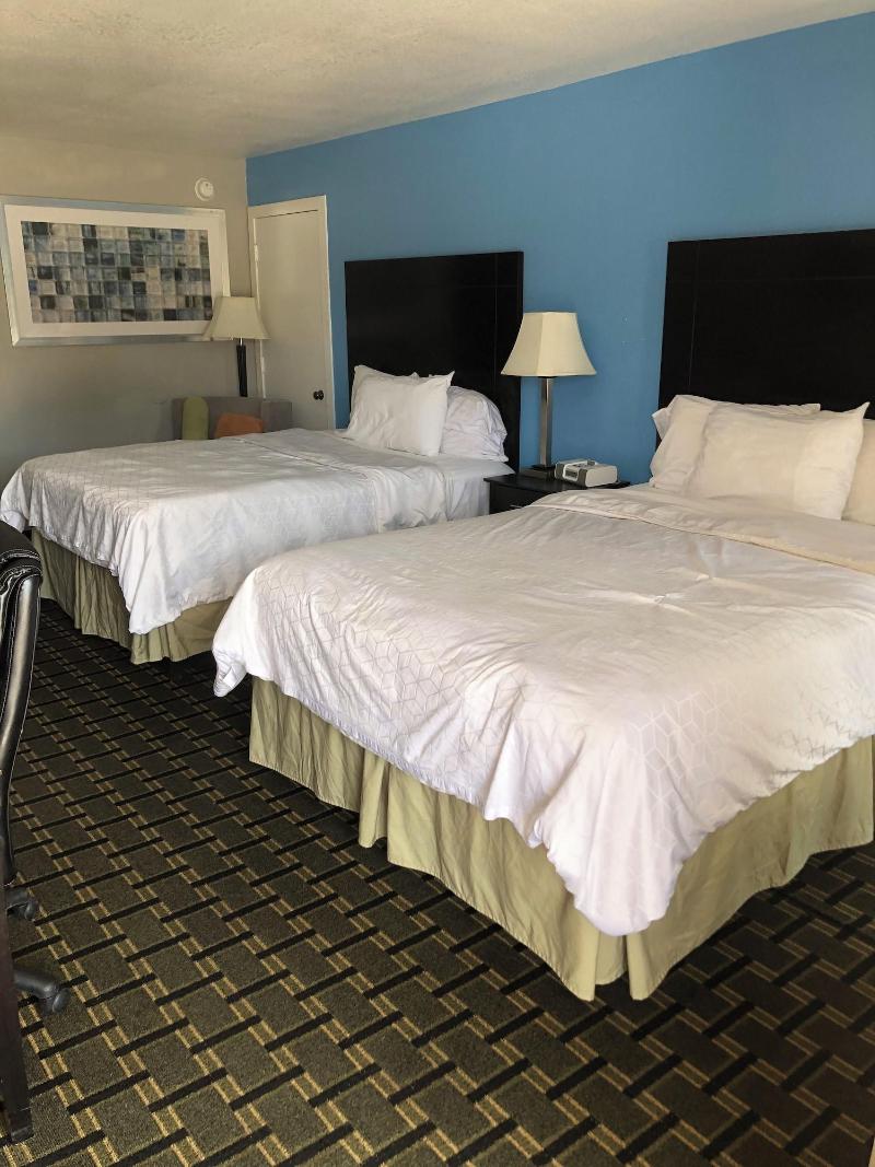Executive Inn image