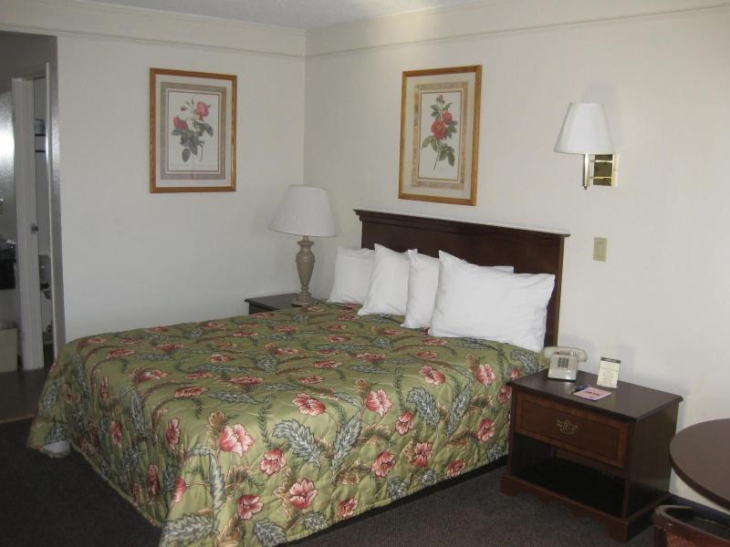 Sunrise Inn image