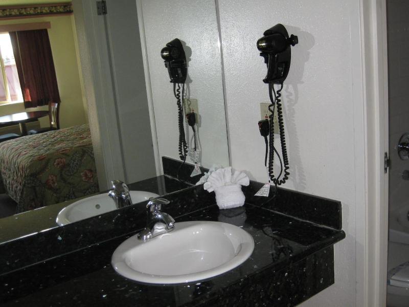 Sunrise Inn image
