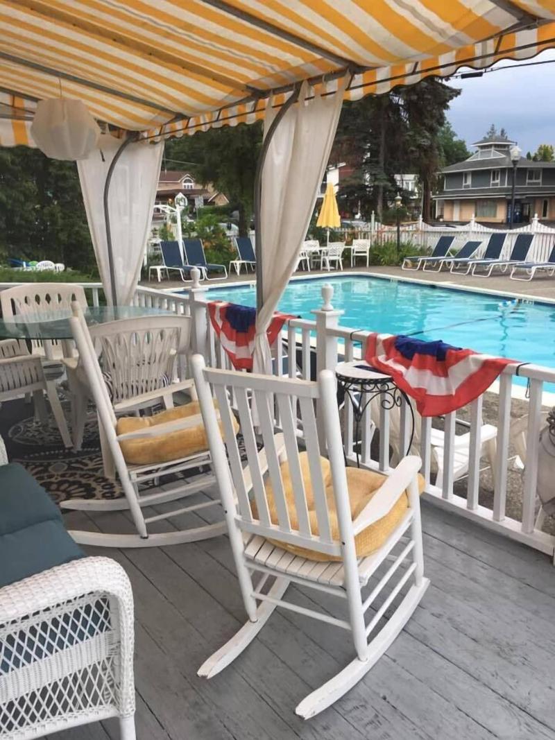 Admiral Motel image