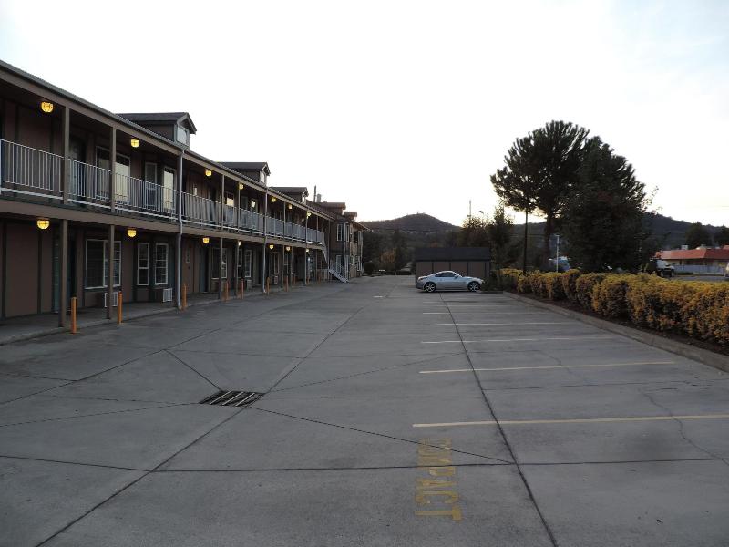 Sweet Breeze Inn — general view