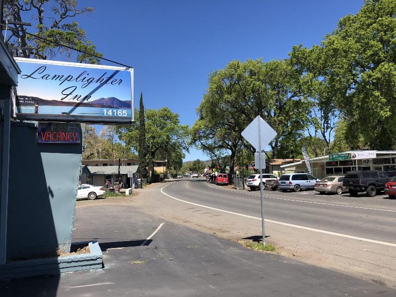 Lamplighter Motel image