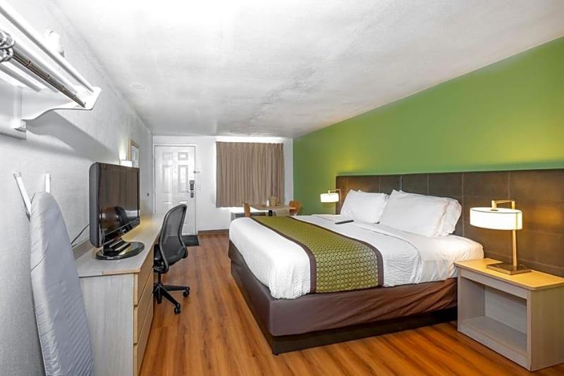 American Inn image