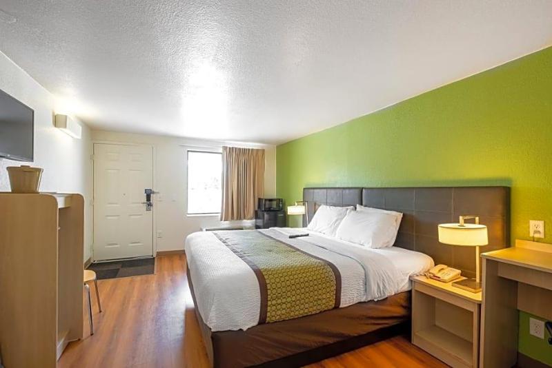 American Inn image