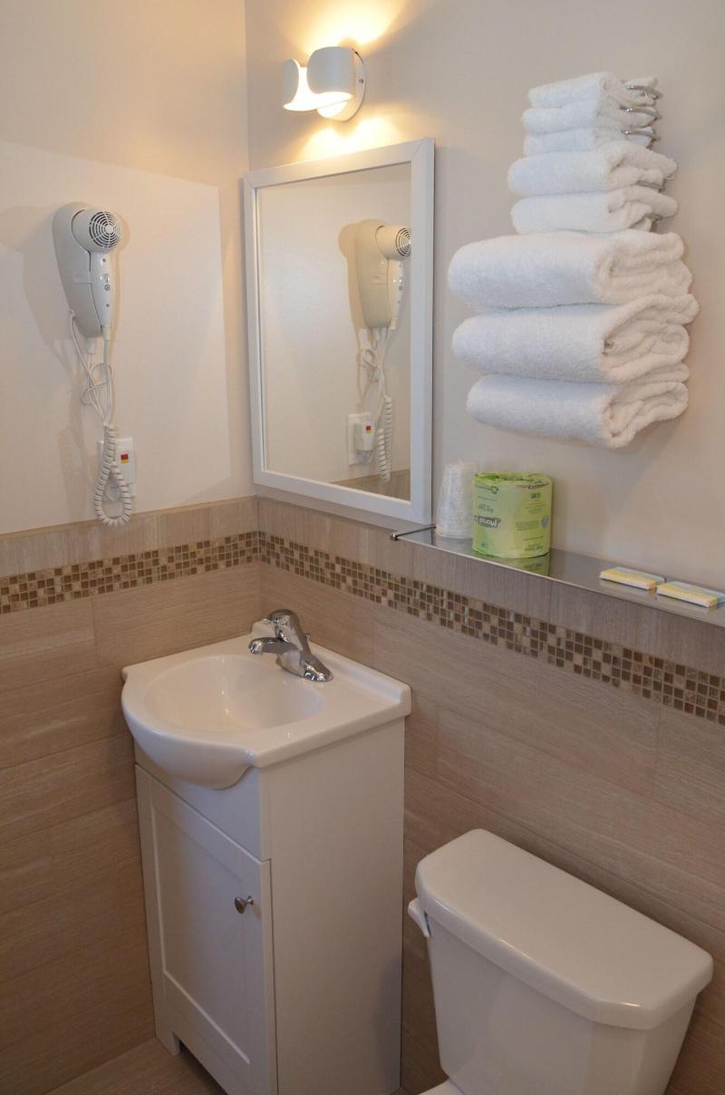 Seahorse Inn image
