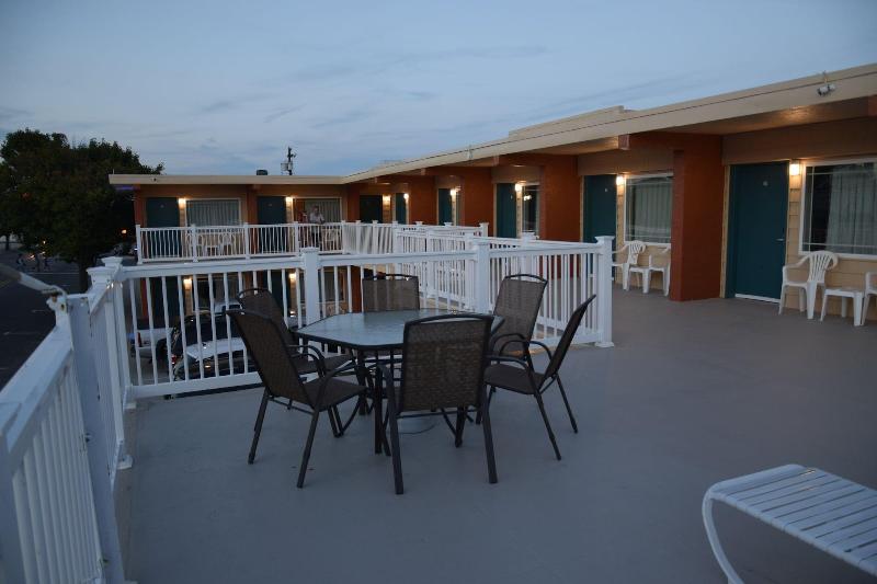 Seahorse Inn image
