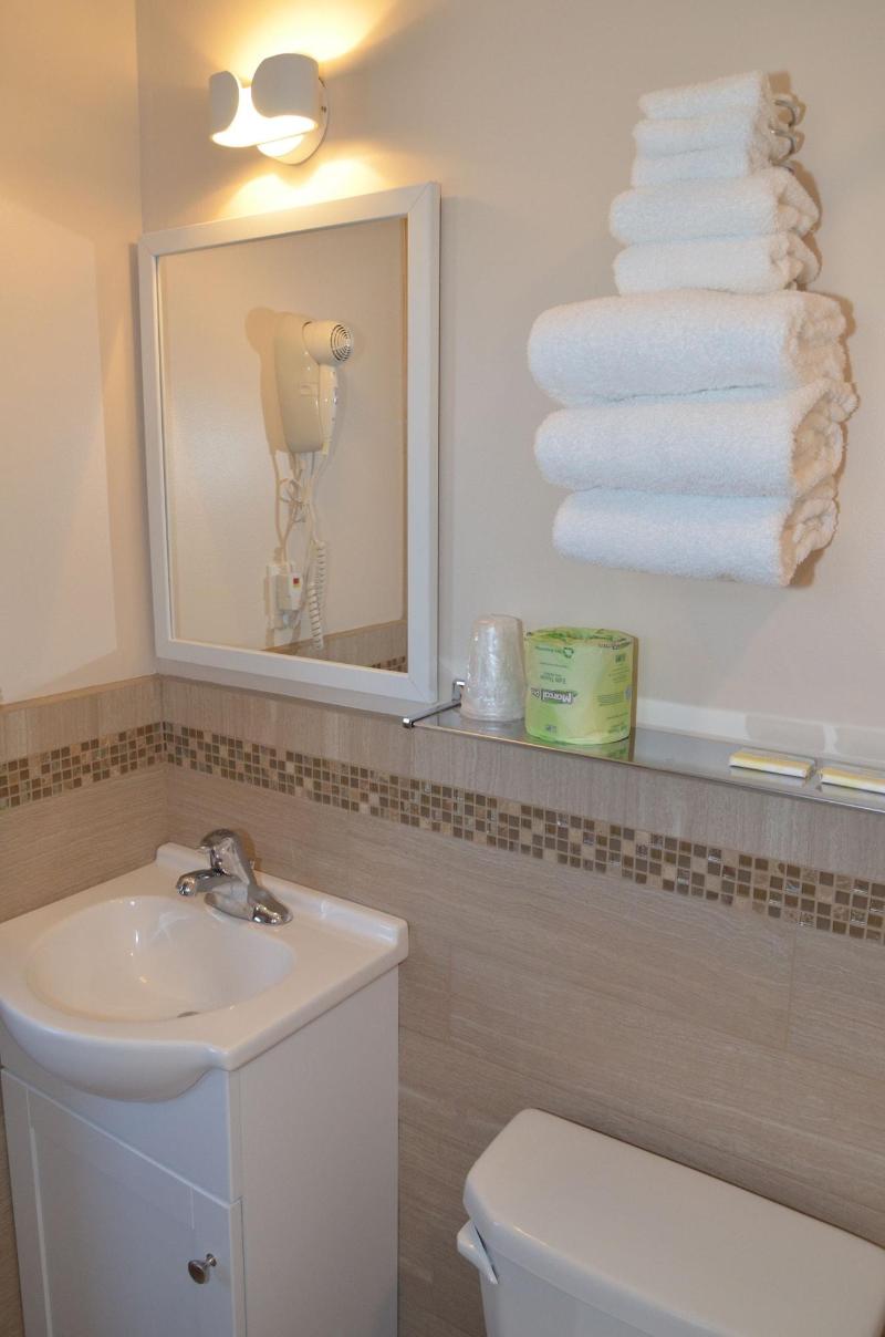 Seahorse Inn image