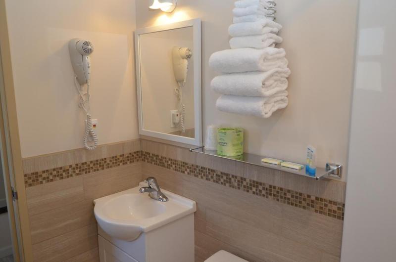 Seahorse Inn image