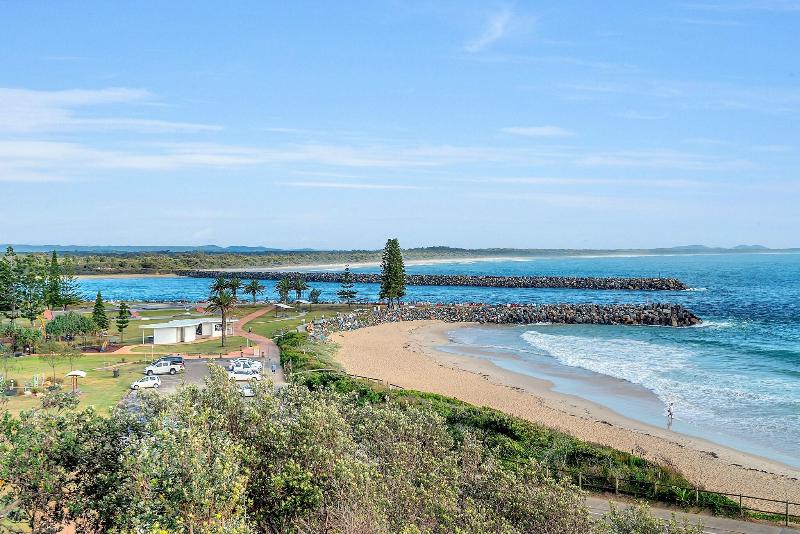 Surf Beach Motel Port image