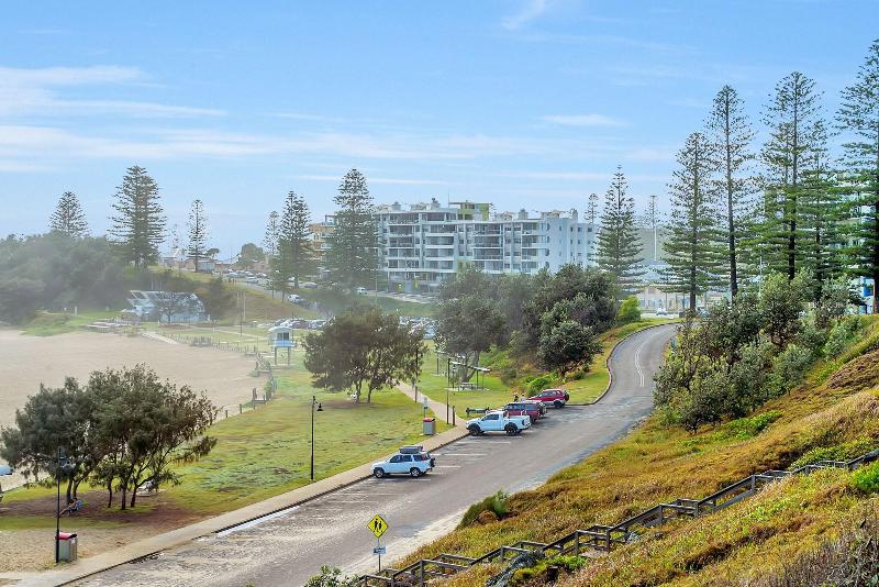 Surf Beach Motel Port image