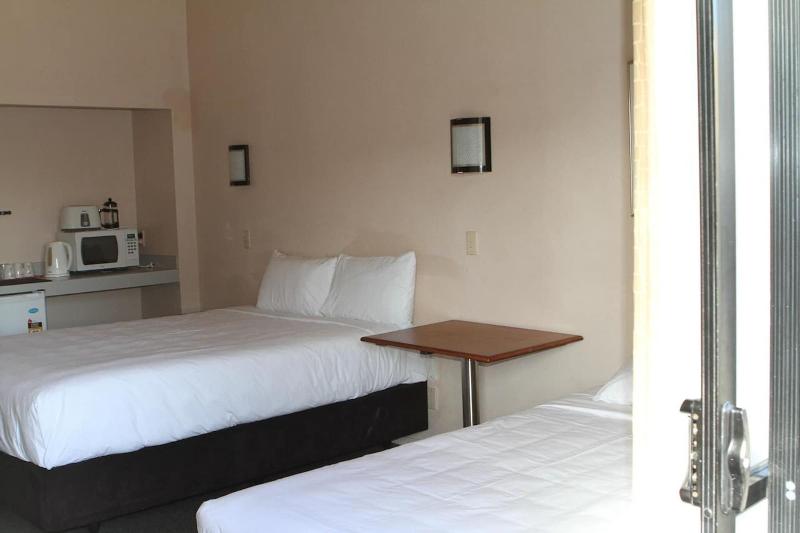 Mt. Wellington Motel image