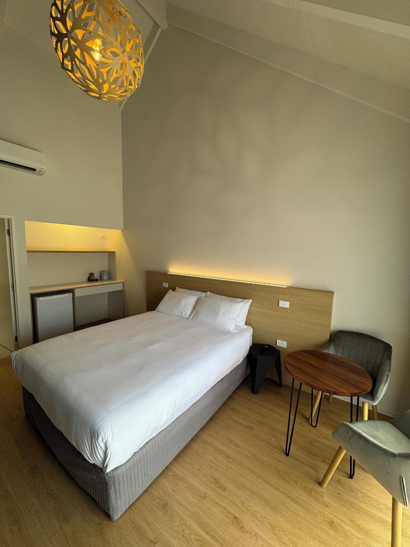 Mt. Wellington Motel image