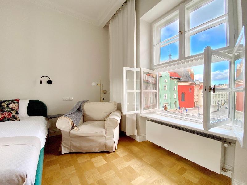 Luxury Mint Apartments Main Square image