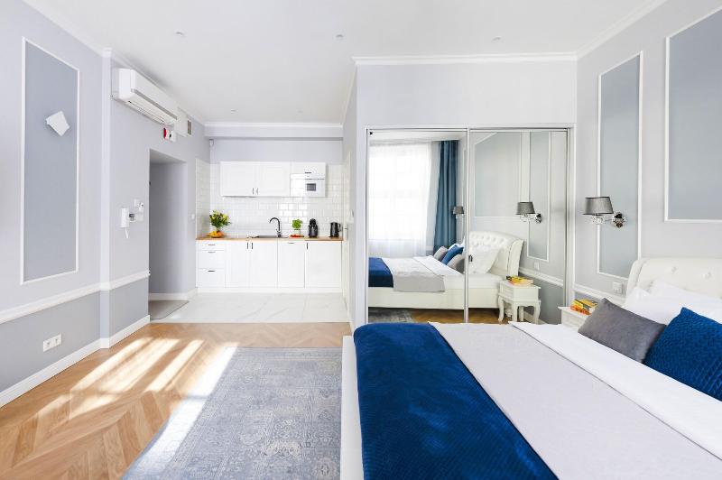 Meyo Apartments image