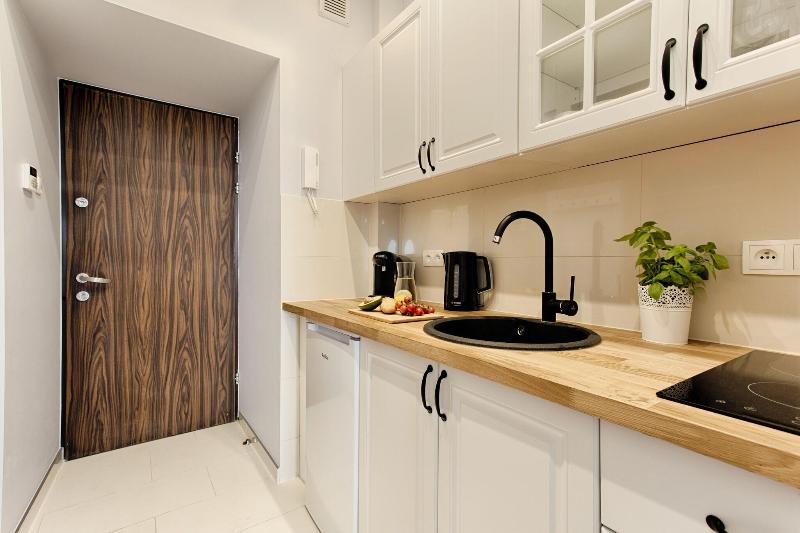 Meyo Apartments image