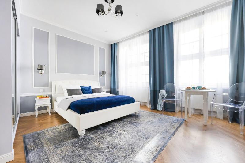 Meyo Apartments image