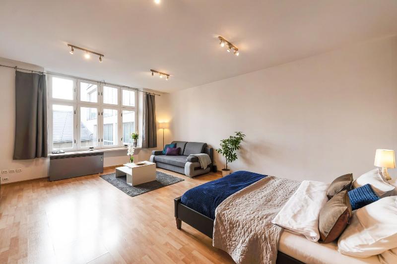 Meyo Apartments image