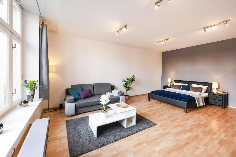 Meyo Apartments image