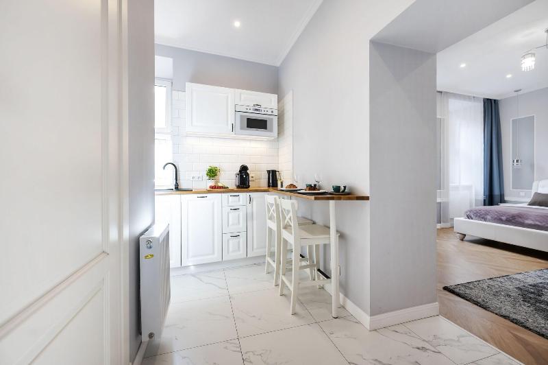Meyo Apartments image