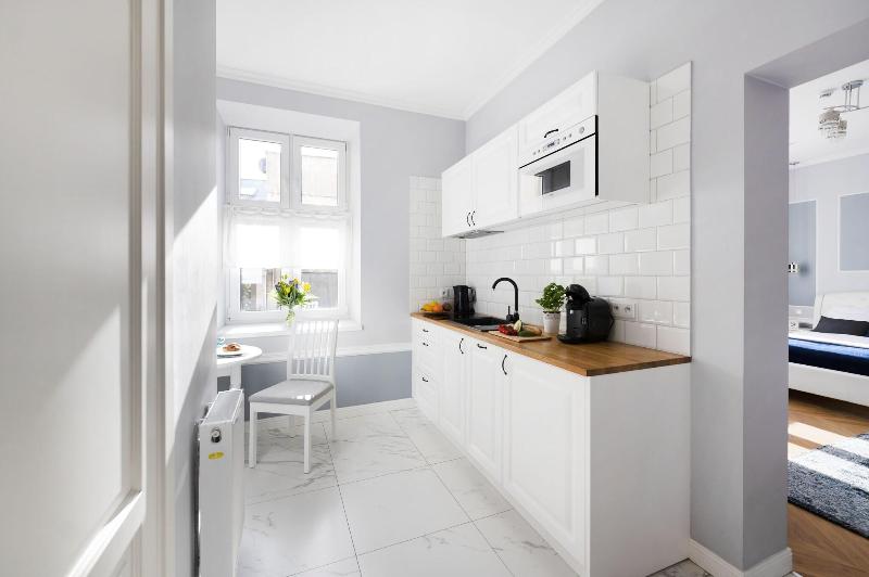 Meyo Apartments image