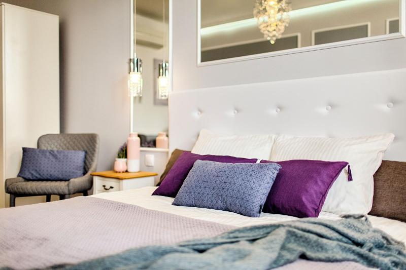Meyo Apartments image
