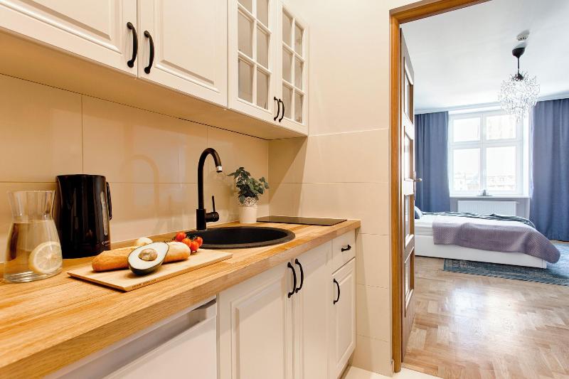 Meyo Apartments image