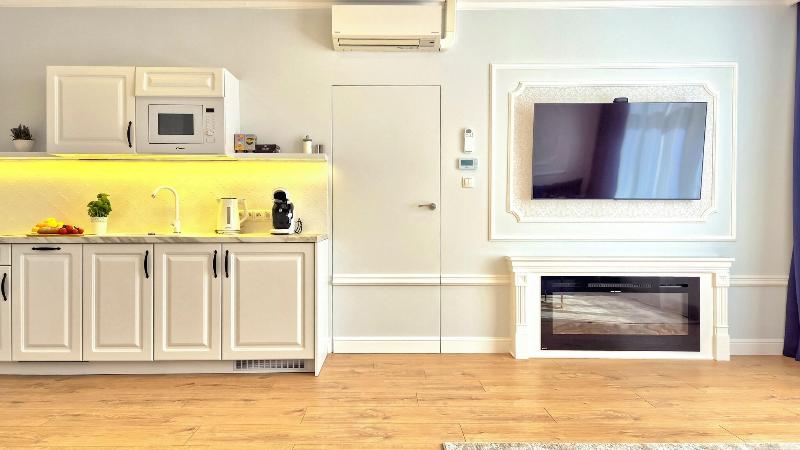Meyo Apartments image