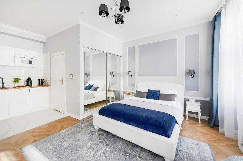 Meyo Apartments image
