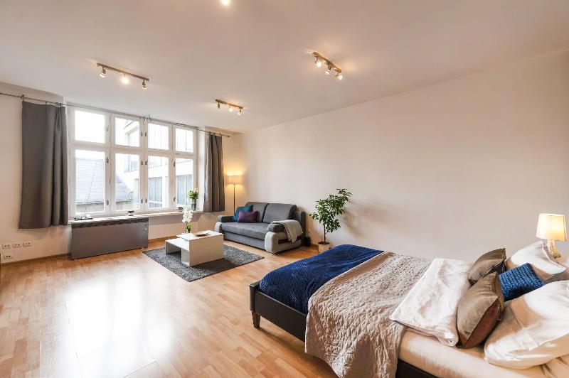 Meyo Apartments image