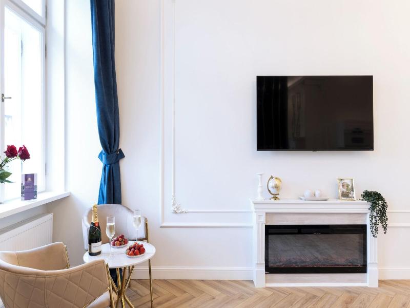Meyo Apartments image