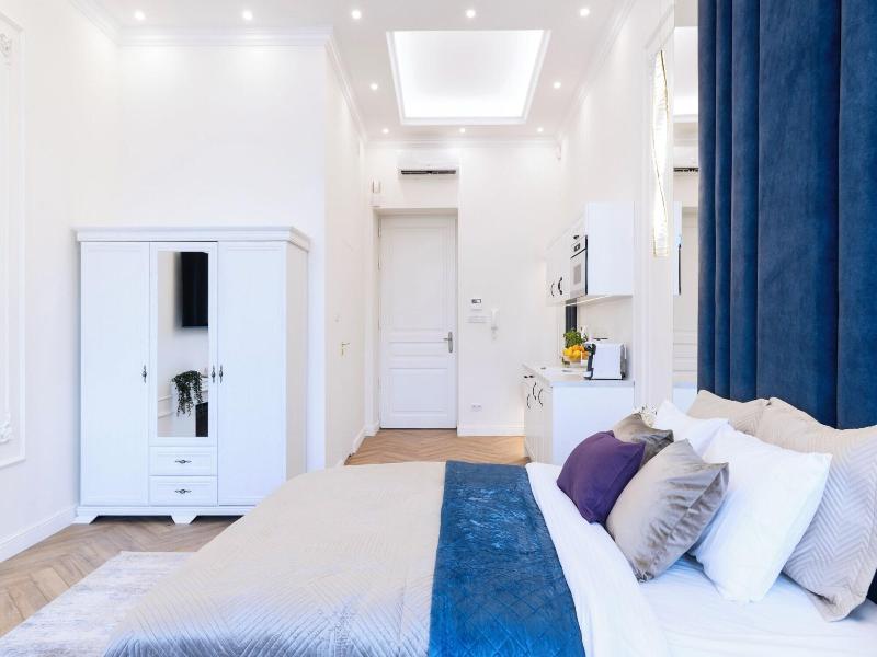 Meyo Apartments image