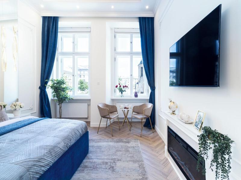 Meyo Apartments image