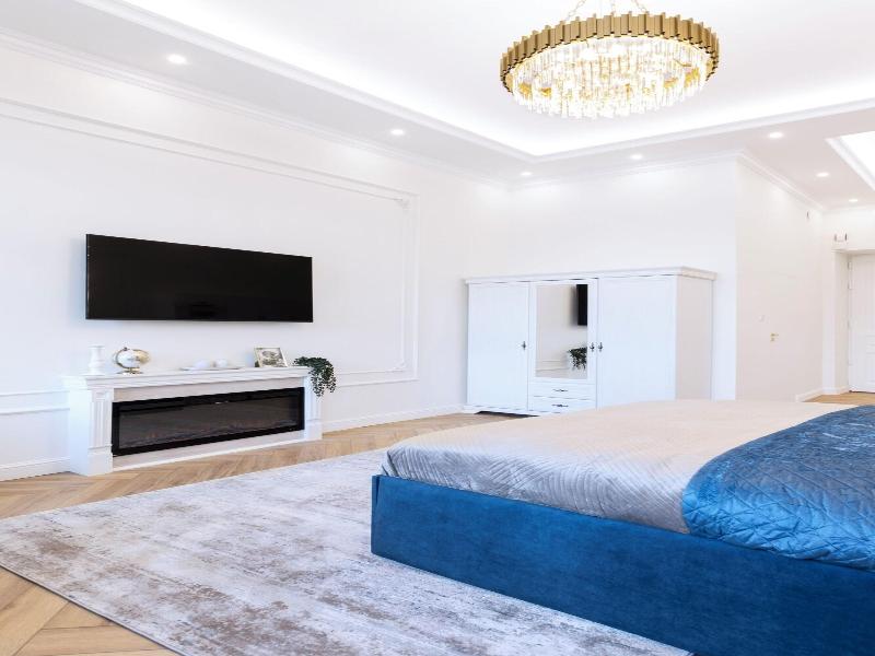 Meyo Apartments image