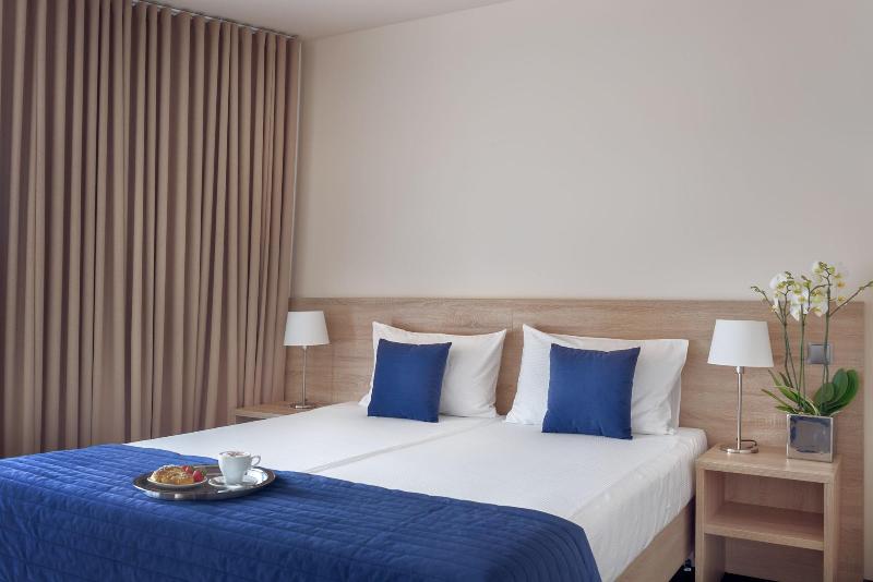 Molo Hotel image