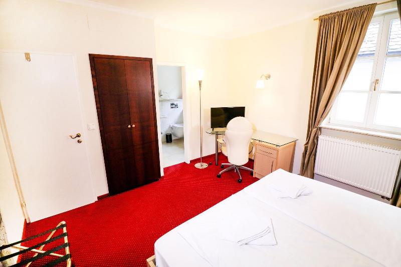Hotel Rose image