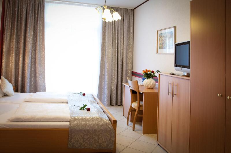 Hotel Engelbert image