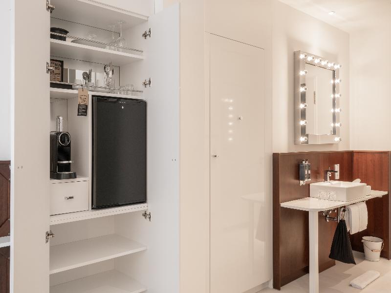 Ruby Leni Hotel Dusseldorf by IHG image