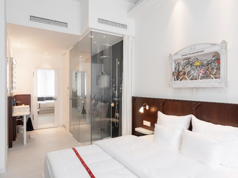Ruby Leni Hotel Dusseldorf by IHG image