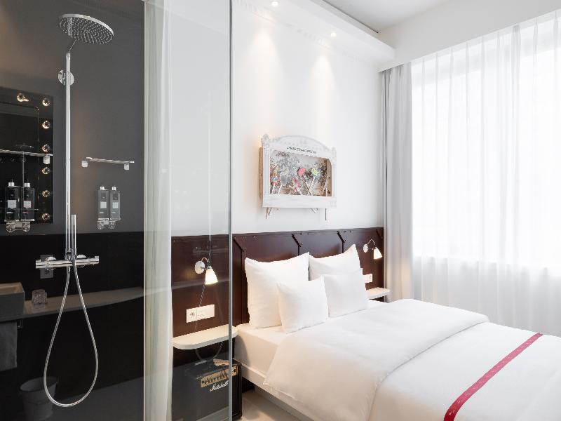 Ruby Leni Hotel Dusseldorf by IHG image